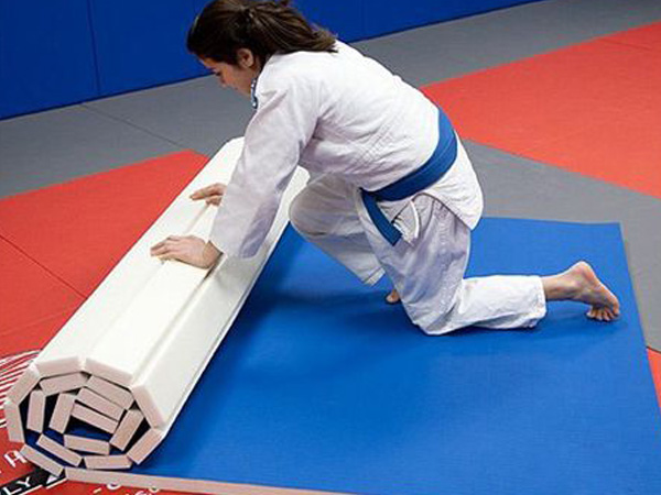 roll mma wrestling mat